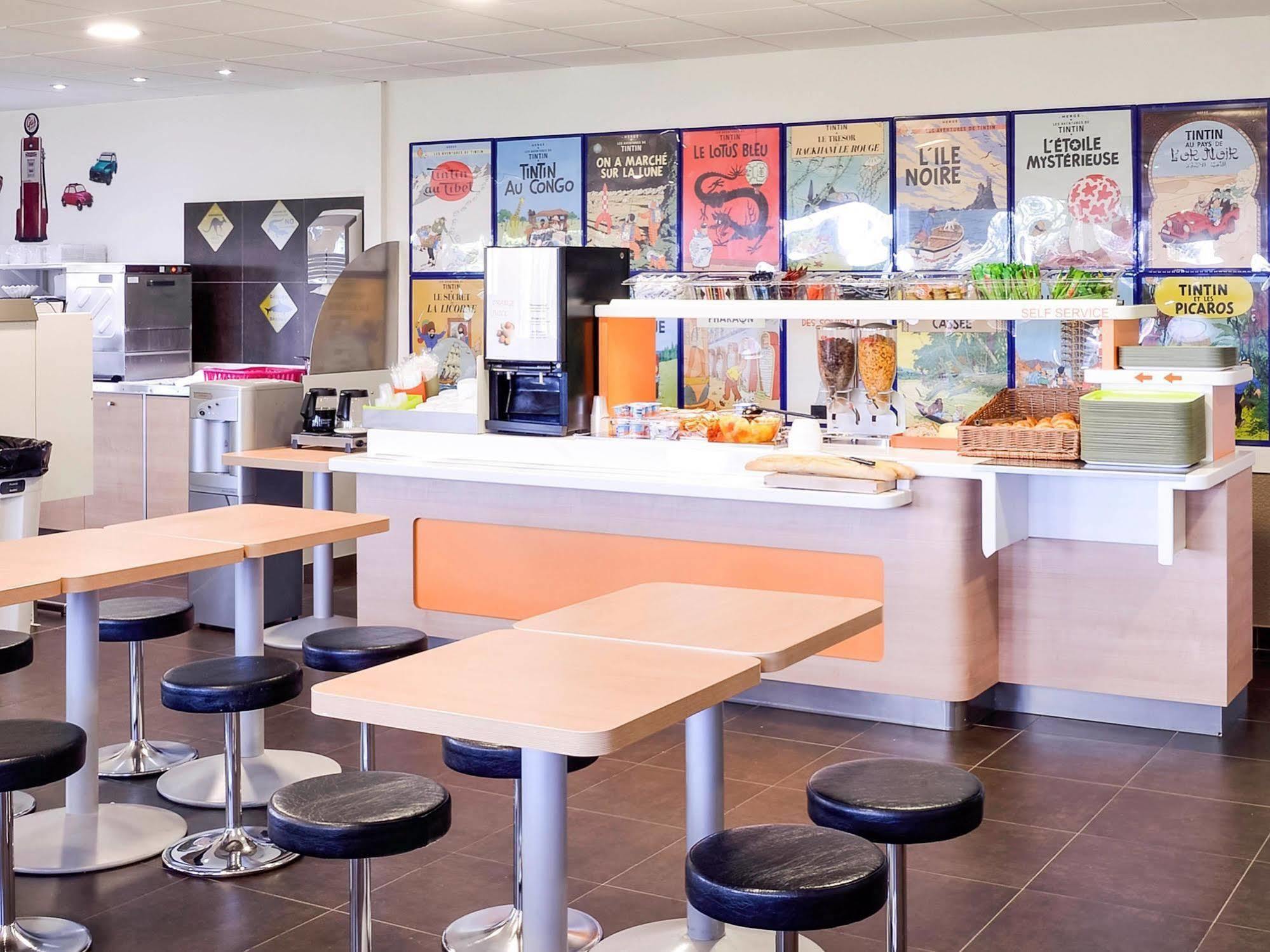Hotel Ibis Budget Lyon Sud Saint-Fons A7 Exterior foto